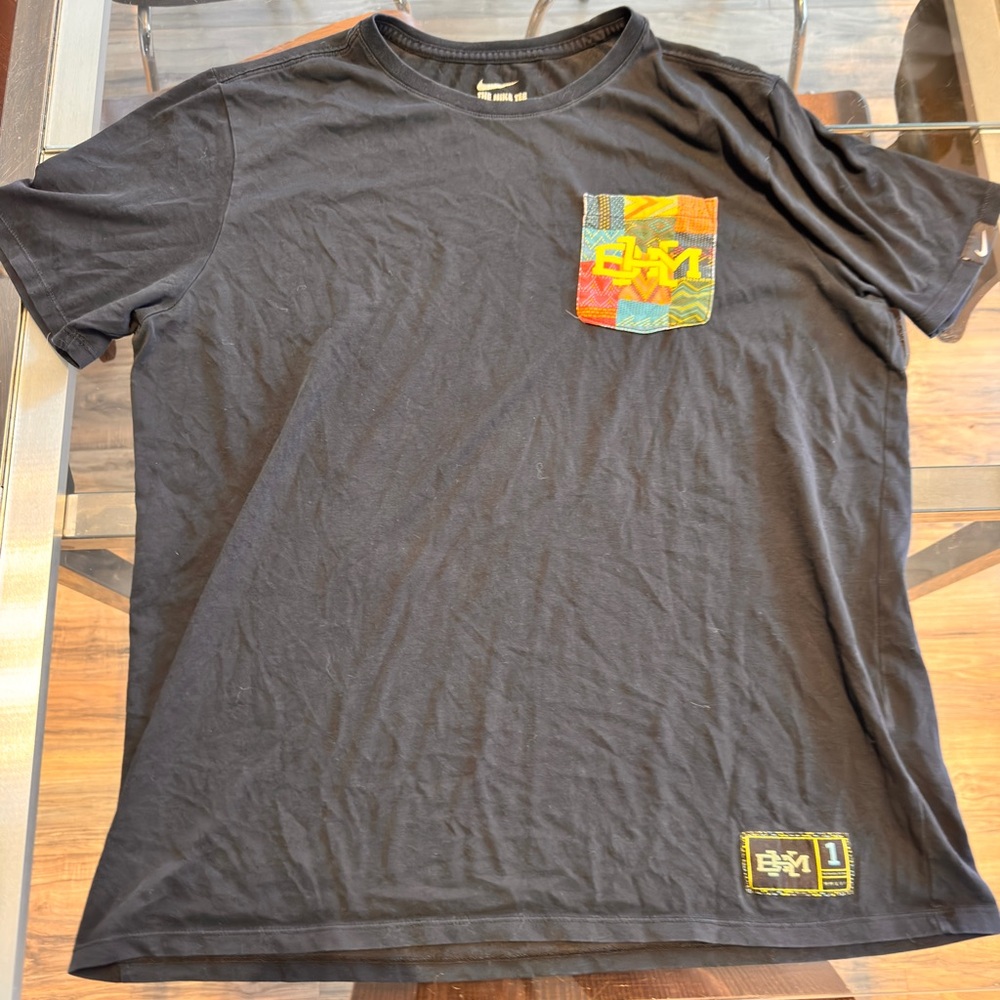 Nike Dri-fit Black Graphic Pocket T-Shirt